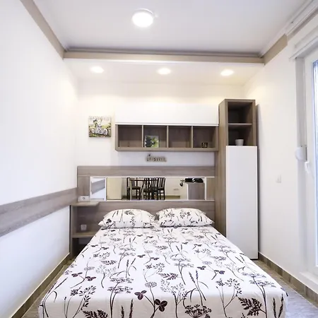 Valdez 2 Apartman